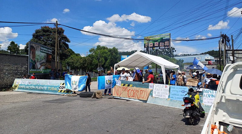 Guatemala sigue con bloqueos
